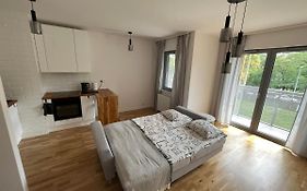 Modern Studio 1.6Km From Main Train Station